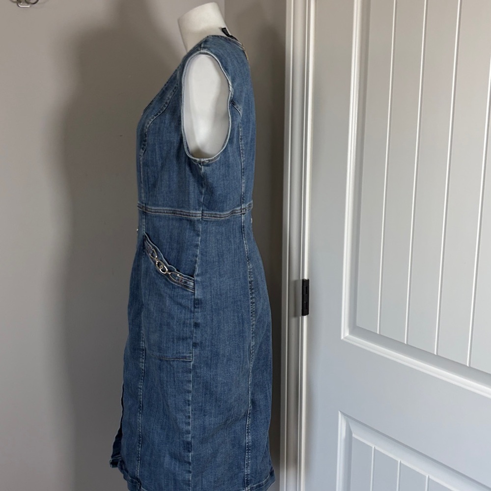 White House Black Market Sleeveless Denim Sheath Dress Scoop Neck Back Zip Sz 14 - Picture 9 of 16